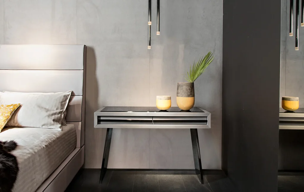 new in town - desk -1